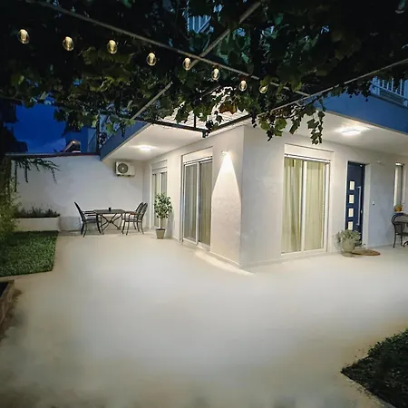 Modern Seaside Retreat With Private Patio And Parking - Blue Zone Homes Dom wakacyjny Olympiakí Aktí